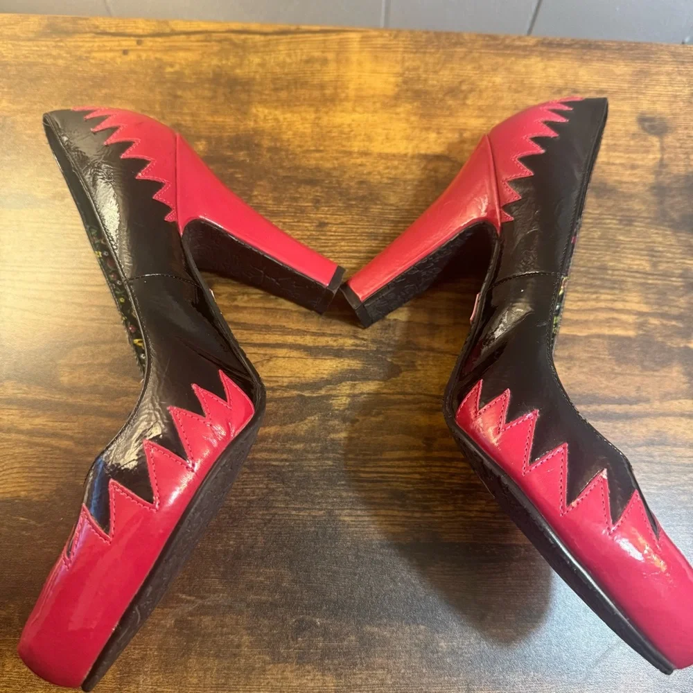 BETSEYVILLE by BETSEY JOHNSON Women's Heels 4" Black & Pink SIZE 9 - Picture 9 of 9